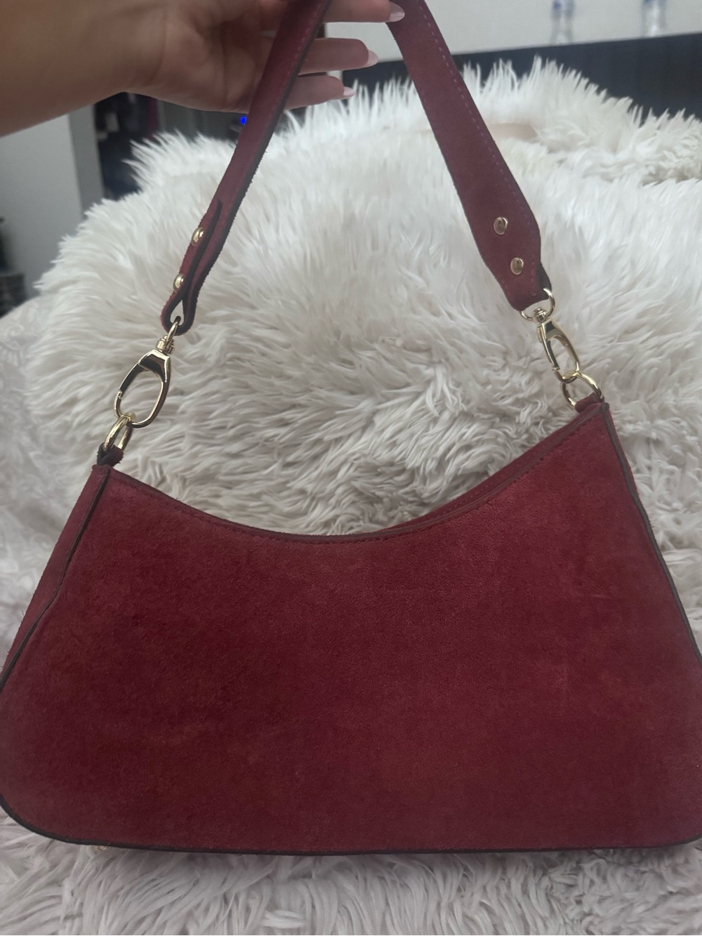 Burgundy Suede Shoulder Bag - Zip-Top Handbag. Genuine leather made in Italy